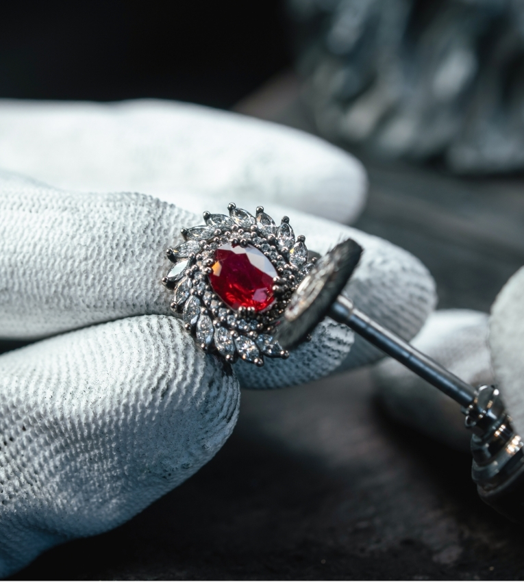 bijou lepage piece exceptionnelle l'incadescente or blanc rubis et diamants