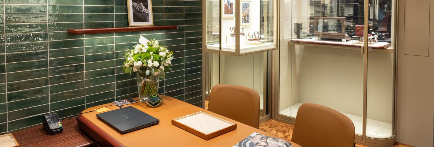 Boutique Time Collector