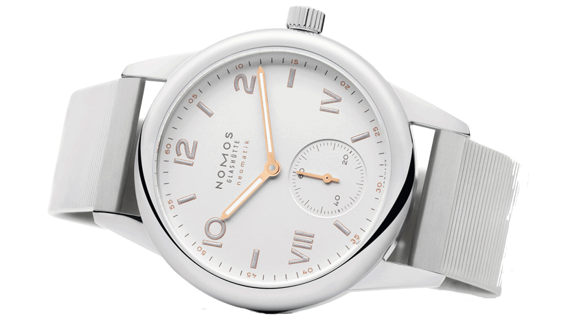 nomos 748