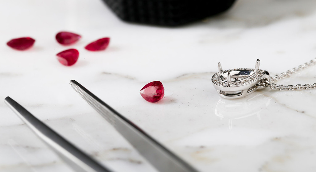 Precious jewelry care guide: tips and recommendations